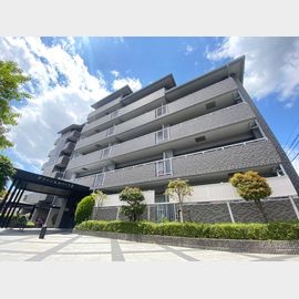 万博記念公園駅より徒歩20分 築27年1ヶ月 6階建の賃貸物件