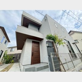 箕面萱野駅より徒歩18分 築5年9ヶ月 2階建の賃貸物件