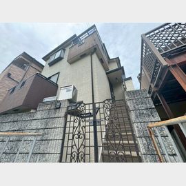 石橋阪大前駅より徒歩7分 築30年6ヶ月 3階建の賃貸物件