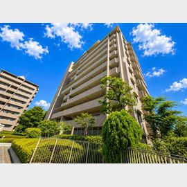 ジオ緑地公園３番館 8階 築35年の賃貸物件