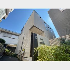 岡町駅より徒歩14分 築7年6ヶ月 2階建の賃貸物件