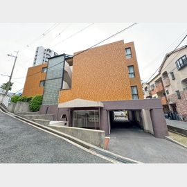 ファミーユ 3階 築37年9ヶ月の賃貸物件