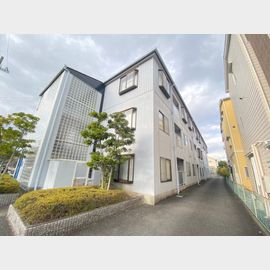 豊川駅より徒歩11分 築34年4ヶ月 3階建の賃貸物件