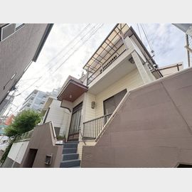 岡町駅より徒歩5分 築46年3ヶ月 2階建の賃貸物件