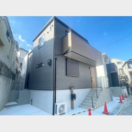 桜井駅より徒歩10分 築1年9ヶ月 2階建の賃貸物件