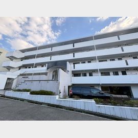 緑地公園駅より徒歩9分 1階 築34年9ヶ月の賃貸物件