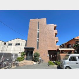 園田駅より徒歩19分 築28年6ヶ月 4階建の賃貸物件