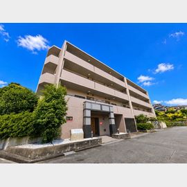 千里山駅より徒歩20分 1階 築27年11ヶ月の賃貸物件