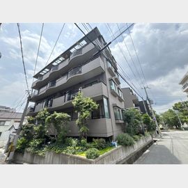六甲駅より徒歩7分 1階 築29年3ヶ月の賃貸物件