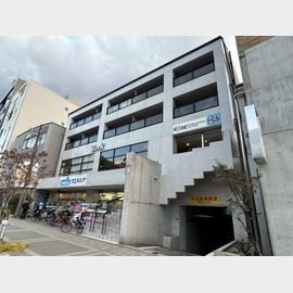 摂津本山駅より徒歩1分 2階 築41年10ヶ月の賃貸物件