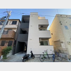 御影駅より徒歩4分 築8年5ヶ月 3階建の賃貸物件