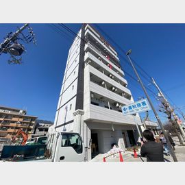 摩耶駅より徒歩7分 築3年9ヶ月 9階建の賃貸物件