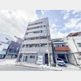 弁天町駅より徒歩7分 3階 築30年の賃貸物件