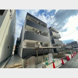 長居駅より徒歩12分 築3年2ヶ月 3階建の賃貸物件