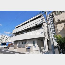 鶴ケ丘駅より徒歩6分 2階 築3年10ヶ月の賃貸物件