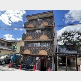 今出川駅より徒歩5分 3階 築24年7ヶ月の賃貸物件