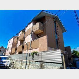 今出川駅より徒歩4分 築20年7ヶ月 3階建の賃貸物件