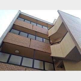 新田辺駅より徒歩3分 築21年 4階建の賃貸物件