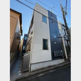 町屋駅より徒歩7分 築10年8ヶ月 2階建の賃貸物件