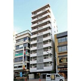 湯島駅より徒歩4分 築16年4ヶ月 11階建の賃貸物件