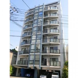 日暮里駅より徒歩5分 築11年10ヶ月 9階建の賃貸物件