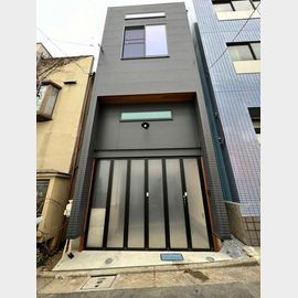 住吉駅より徒歩5分 築3年6ヶ月 4階建の賃貸物件