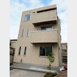 町屋駅より徒歩5分 築6年1ヶ月 3階建の賃貸物件