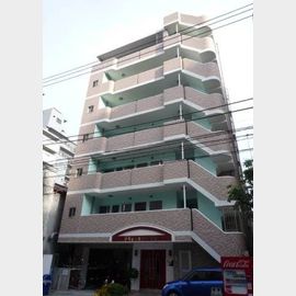 シャングリラ 3階 築18年2ヶ月の賃貸物件