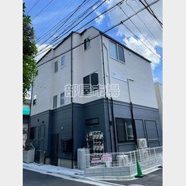 浅草駅より徒歩10分 築1年10ヶ月 3階建の賃貸物件