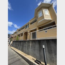 ラッフィナート・カーサ四番館 1階 築19年4ヶ月の賃貸物件