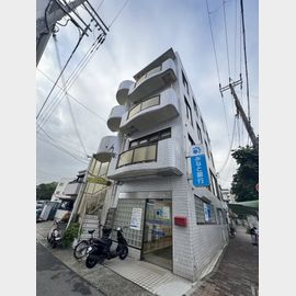 ホワイトビル 4階 築38年8ヶ月の賃貸物件