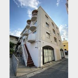 住吉駅より徒歩6分 4階 築43年の賃貸物件