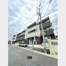 霞ヶ丘駅より徒歩8分 1階 築8年3ヶ月の賃貸物件