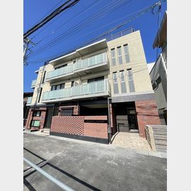 ヒカリハウスプラス 3階 築4年の賃貸物件