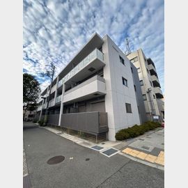 ＡＵＲＵＭＧＲＡＮＤＥ 2階 築6年3ヶ月の賃貸物件