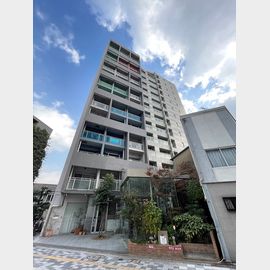 渡辺通駅より徒歩8分 12階 築19年3ヶ月の賃貸物件