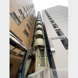 日本橋駅より徒歩4分 1階 築36年11ヶ月の賃貸物件