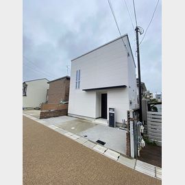 鳴尾・武庫川女子大前駅より徒歩5分 築6年4ヶ月 2階建の賃貸物件