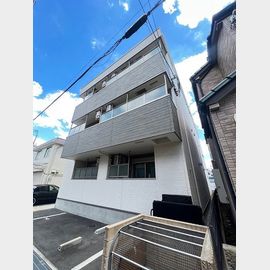 園田駅より徒歩7分 3階 築7年8ヶ月の賃貸物件