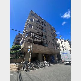 Calmarenambawest 6階 築39年の賃貸物件