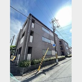 メゾンドファミーユ 2階 築28年8ヶ月の賃貸物件