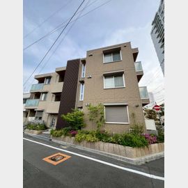 Rosaarvensis 2階 築3年6ヶ月の賃貸物件