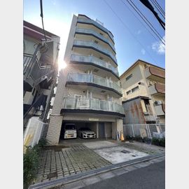学芸大学駅より徒歩3分 築18年11ヶ月 8階建の賃貸物件