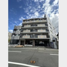 福岡空港駅より徒歩8分 築35年 5階建の賃貸物件