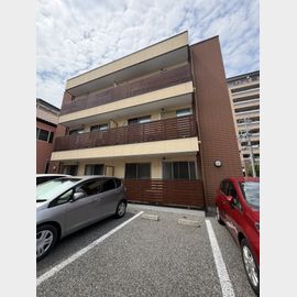 御崎公園駅より徒歩5分 1階 築17年7ヶ月の賃貸物件