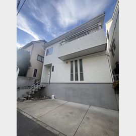 新神戸駅より徒歩14分 築8年6ヶ月 2階建の賃貸物件