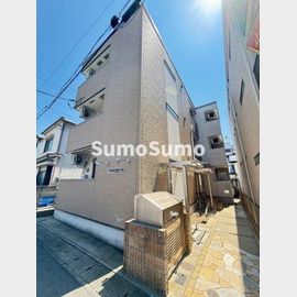 御影駅より徒歩8分 築11年7ヶ月 3階建の賃貸物件