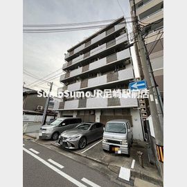 グランディアイーストコート 8階 築36年7ヶ月の賃貸物件