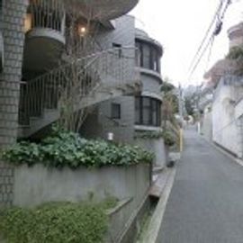 六甲駅より徒歩15分 1階 築36年4ヶ月の賃貸物件