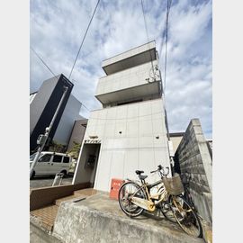 大倉山駅より徒歩6分 3階 築29年の賃貸物件